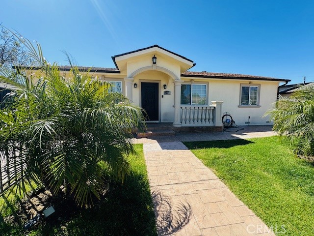 Detail Gallery Image 1 of 1 For 12720 Archwood St, North Hollywood,  CA 91606 - 3 Beds | 2 Baths