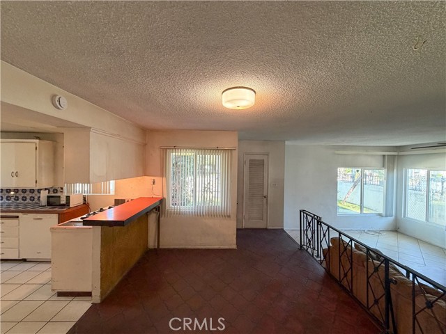 Detail Gallery Image 22 of 49 For 200 E Charlotte, Anaheim,  CA 92805 - 4 Beds | 3 Baths