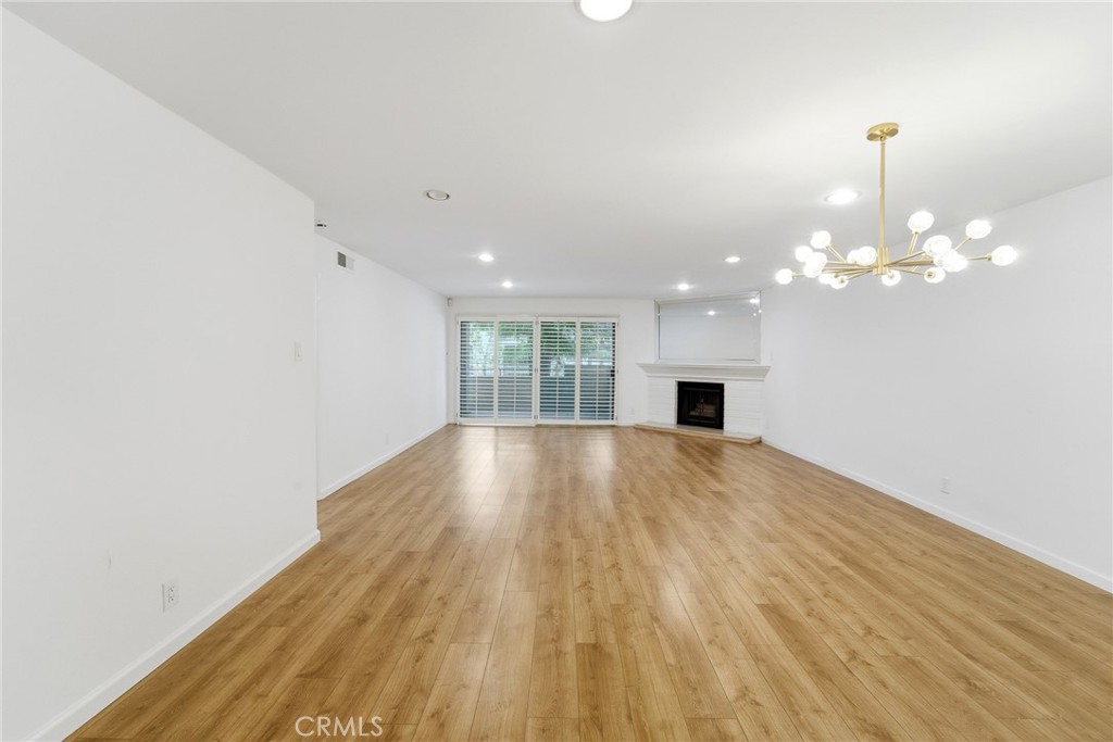 5315 Yarmouth Avenue #101