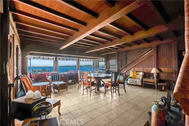 Detail Gallery Image 2 of 22 For 613 Esplanade, Redondo Beach,  CA 90277 - 6 Beds | 1 Baths