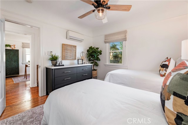 Detail Gallery Image 30 of 33 For 34 Ximeno Avenue, Long Beach,  CA 90803 - 4 Beds | 1/1 Baths