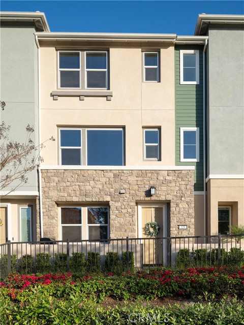 Detail Gallery Image 2 of 56 For 329 Adela, Lake Forest,  CA 92630 - 3 Beds | 3/1 Baths