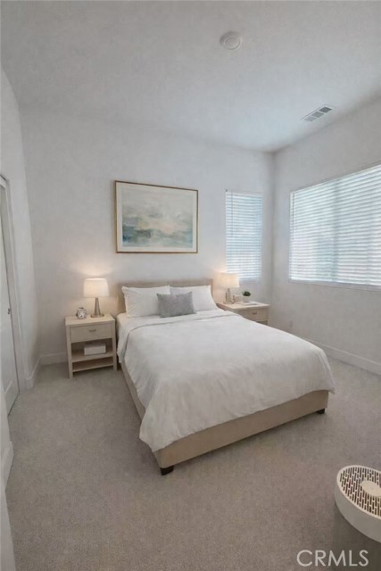 Detail Gallery Image 5 of 19 For 426 Treble, Irvine,  CA 92618 - 4 Beds | 3/2 Baths