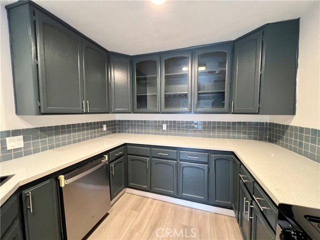 Detail Gallery Image 10 of 56 For 2527 W Third Ave, San Bernardino,  CA 92407 - – Beds | – Baths