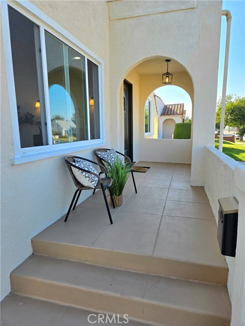 Detail Gallery Image 9 of 41 For 2022 W 75th St, Los Angeles,  CA 90047 - 2 Beds | 1 Baths
