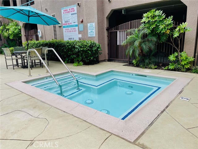 8300 Manitoba Street, Playa del Rey CA: https://media.crmls.org/medias/ea6100f8-9889-402c-a4d4-8af85903a273.jpg
