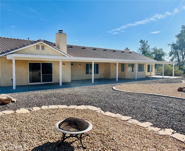 19640 Yanan Road, Apple Valley, California 92307, 4 Bedrooms Bedrooms, ,2 BathroomsBathrooms,Residential,For Sale,19640 Yanan Road,CRHD24211099