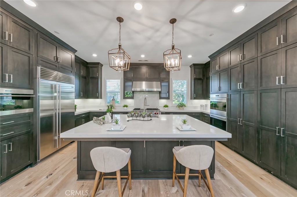 MLS #OC25221565 image #9