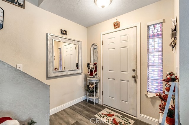 Detail Gallery Image 4 of 25 For 2372 Ironwood, Madera,  CA 93637 - 4 Beds | 3 Baths