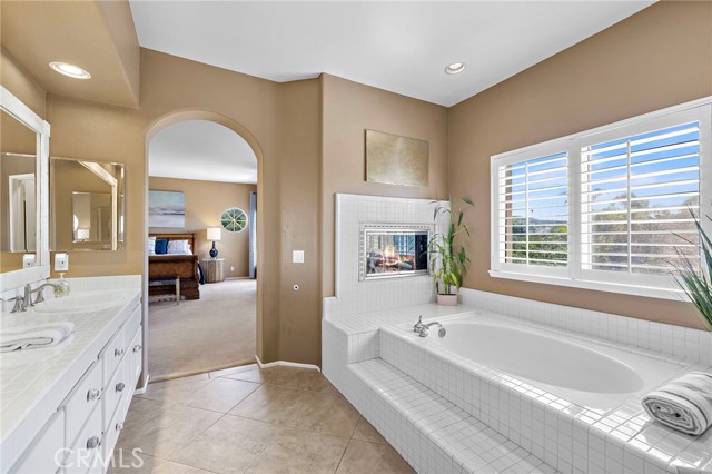 Detail Gallery Image 27 of 34 For 6 Avenida La Promesa, Coto de Caza,  CA 92679 - 3 Beds | 3 Baths