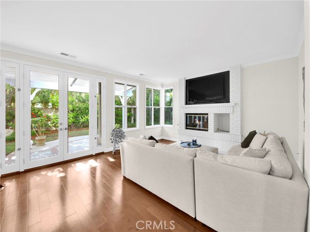 125 Heath Meadow Place, Simi Valley CA: https://media.crmls.org/medias/ea635d41-ad95-4885-a30c-befbc865cdcd.jpg