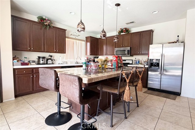 41396 Farmer Court, Indio CA: https://media.crmls.org/medias/ea653503-75bd-481e-babe-bc412283cd22.jpg