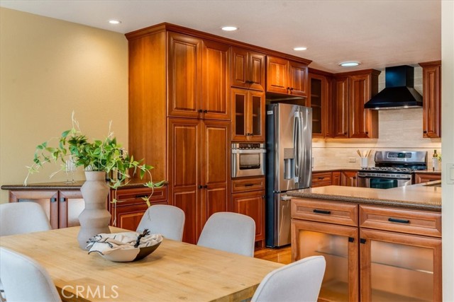 Detail Gallery Image 11 of 56 For 3930 Hollyhock Way, San Luis Obispo,  CA 93401 - 3 Beds | 3 Baths