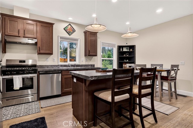 Detail Gallery Image 6 of 31 For 6295 Victoria Ct, Magalia,  CA 95954 - 2 Beds | 2/1 Baths