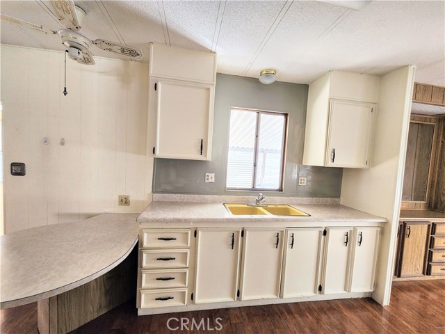 Detail Gallery Image 2 of 21 For 1895 W Devonshire Ave #34,  Hemet,  CA 92545 - 2 Beds | 2 Baths