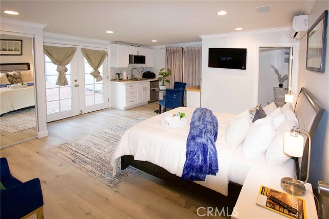 Front Image Thumbnail for CRSR26037986