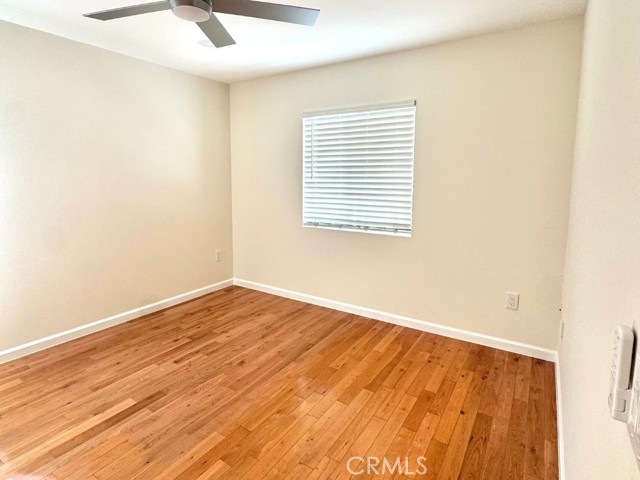 Detail Gallery Image 5 of 8 For 13003 Calvert St, Van Nuys,  CA 91401 - 3 Beds | 2 Baths