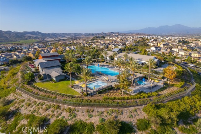 111 Juniper Drive, Rancho Mission Viejo CA: https://media.crmls.org/medias/ea675294-3532-406a-8c57-548c29590739.jpg