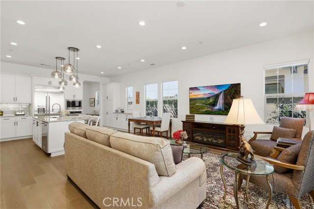 Detail Gallery Image 6 of 59 For 172 Palencia, Irvine,  CA 92618 - 2 Beds | 2/1 Baths