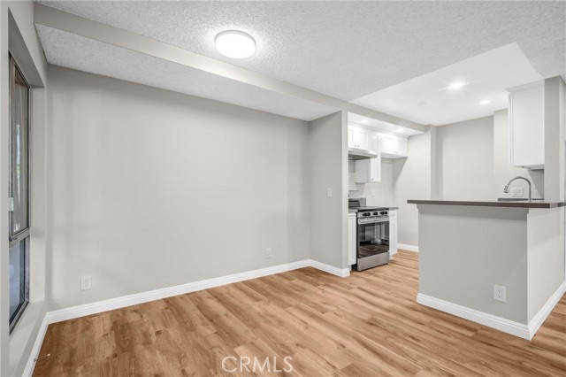 Detail Gallery Image 9 of 24 For 812 Coriander Dr #F,  Torrance,  CA 90502 - 1 Beds | 1 Baths