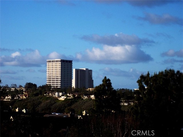 Detail Gallery Image 36 of 37 For 602 .5 Marguerite Ave #BACK,  Corona Del Mar,  CA 92625 - 3 Beds | 2/1 Baths