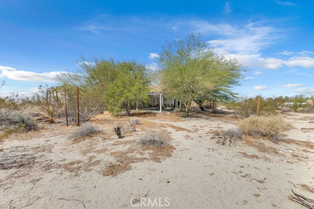 20980 Artesia Road, Desert Hot Springs CA: https://media.crmls.org/medias/ea6942d6-75ac-4fa6-871c-4d5aa6f6b5d3.jpg