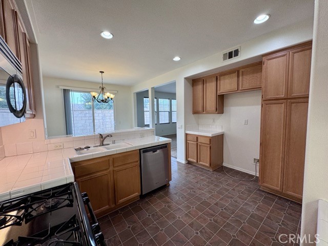 Detail Gallery Image 16 of 53 For 35885 Gatineau St, Murrieta,  CA 92563 - 4 Beds | 2/1 Baths