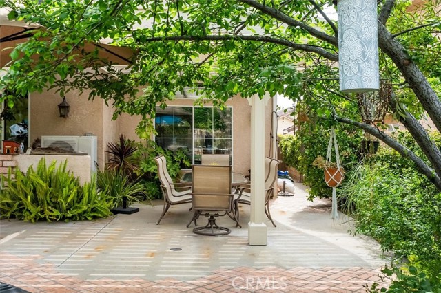 28433 Pinewood Court, Saugus CA: https://media.crmls.org/medias/ea698369-c03b-482c-bf24-16425895a36d.jpg