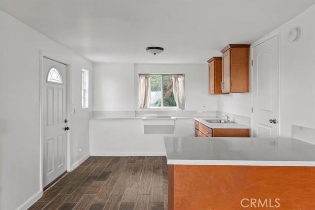 Detail Gallery Image 52 of 61 For 5160 Medina Rd, Woodland Hills,  CA 91364 - 3 Beds | 2/1 Baths