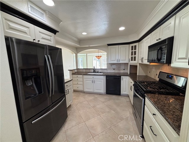 Detail Gallery Image 21 of 37 For 16160 Tortola Cir, Huntington Beach,  CA 92649 - 3 Beds | 3 Baths