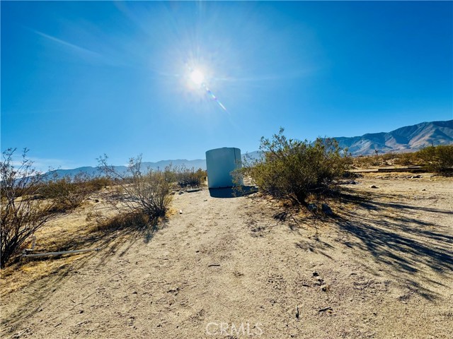 Detail Gallery Image 19 of 23 For 31633 Azurite Rd, Lucerne Valley,  CA 92356 - 1 Beds | 1 Baths