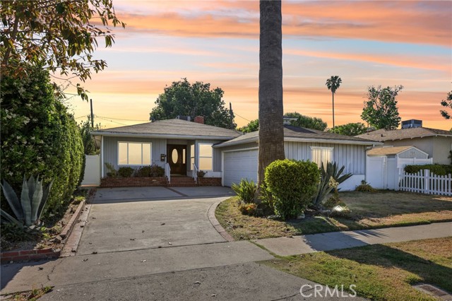 Detail Gallery Image 1 of 47 For 7117 Vanscoy Ave, North Hollywood,  CA 91605 - 3 Beds | 2 Baths