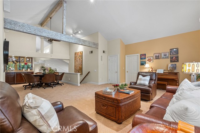 19222 Mayall Street, Northridge CA: https://media.crmls.org/medias/ea6c95cf-bea8-41bf-a592-2bf9f14fa2f4.jpg