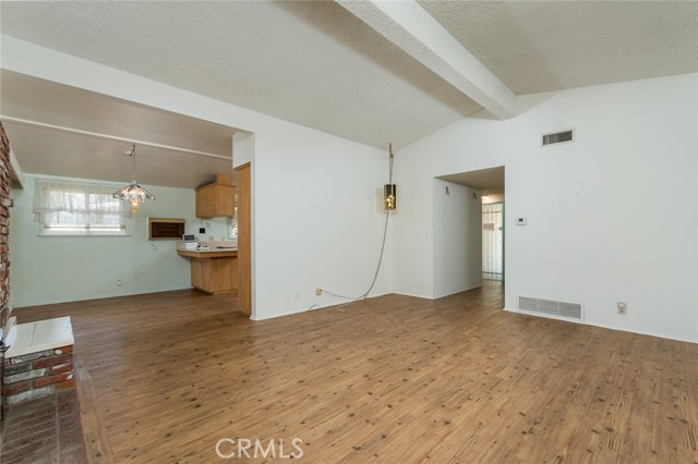 3614 Burritt Way, Glendale CA: https://media.crmls.org/medias/ea6d041d-277b-4669-aef1-b01cd331c00a.jpg