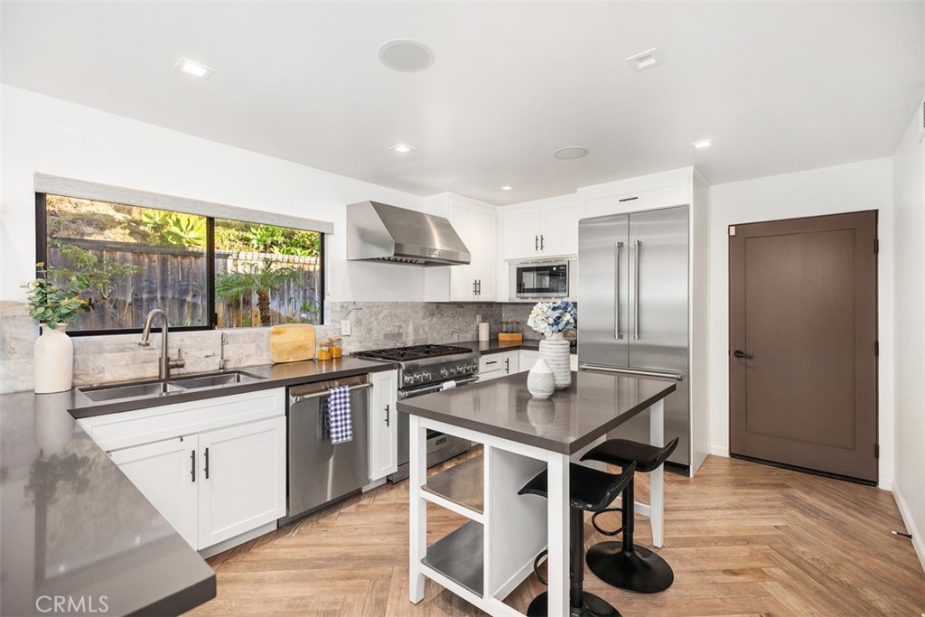 MLS #OC25248941 image #8