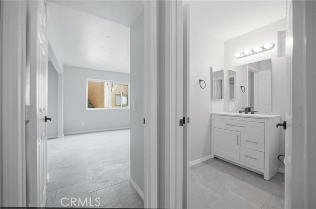 2616 avenida del vista, Corona CA: https://media.crmls.org/medias/ea6d24ef-fd01-45d3-b423-2a3e5bac5986.jpg