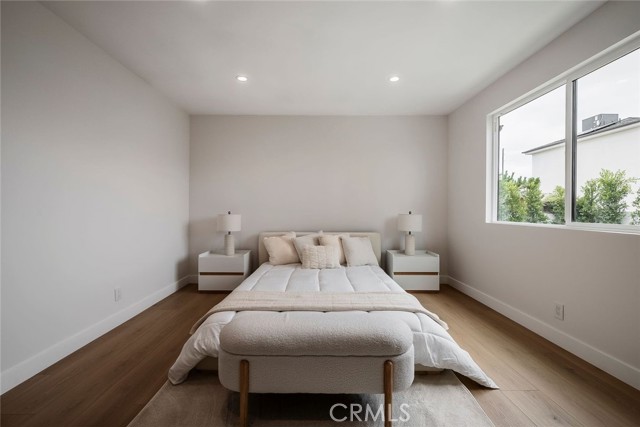 14126 Runnymede Street, Van Nuys CA: https://media.crmls.org/medias/ea6d83a2-504e-481b-8a33-63457e53de06.jpg