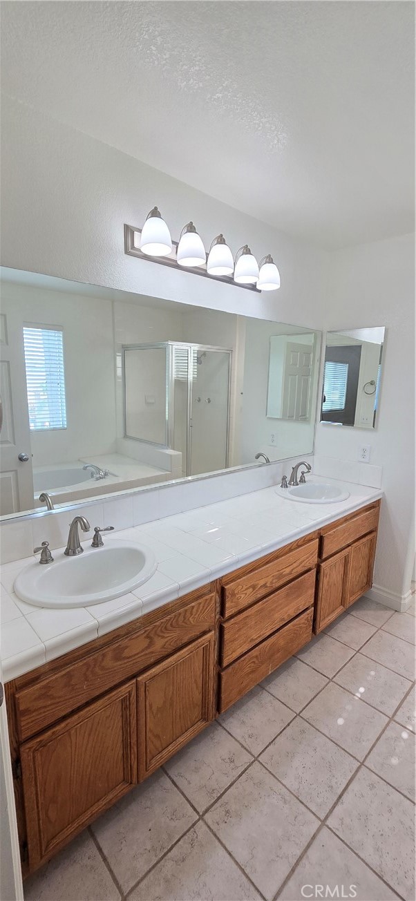 Detail Gallery Image 39 of 71 For 2110 Almeria St #106,  Corona,  CA 92879 - 3 Beds | 2/1 Baths