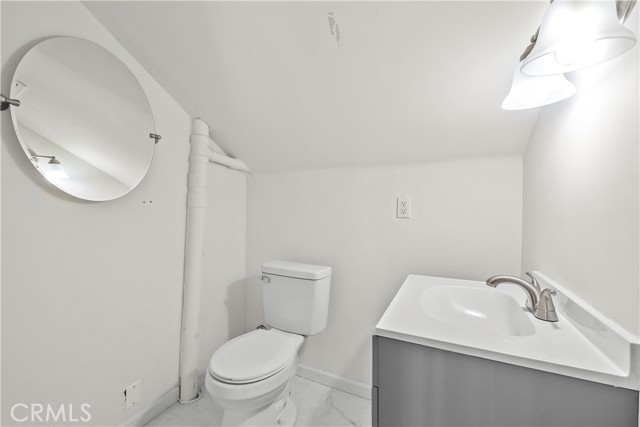 6223 Simpson, North Hollywood CA: https://media.crmls.org/medias/ea6dfe74-f694-4334-a66c-879a776dbade.jpg