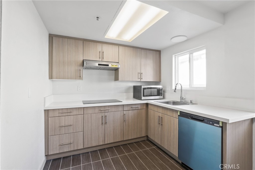 MLS #WS25270734 image #2