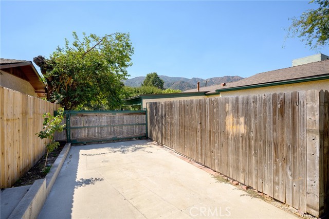 Detail Gallery Image 21 of 21 For 3433 Montrose #B,  La Crescenta,  CA 91214 - 2 Beds | 1 Baths