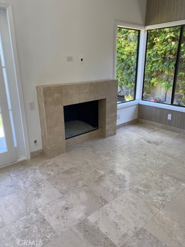 Ea6e93c2 Ee17 479a 80fe E388c380e08d