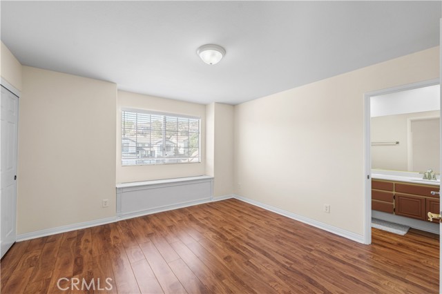 1215 Date Palm Drive, Palmdale CA: https://media.crmls.org/medias/ea704d21-f824-4070-871b-75e209613e89.jpg