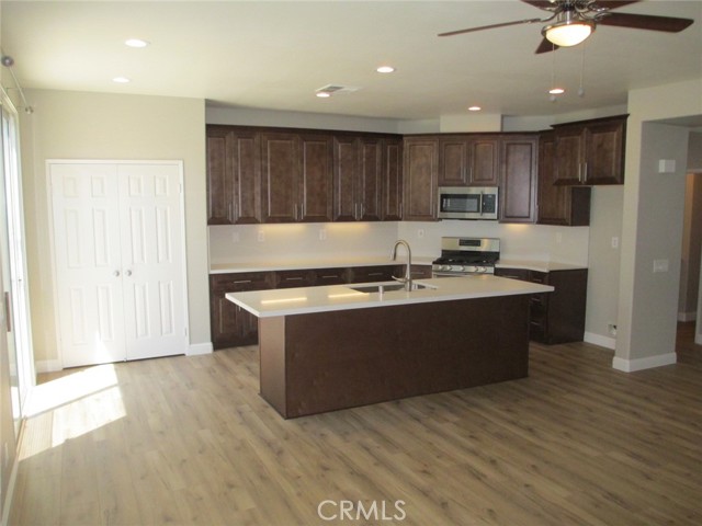 41201 Crooked Stick Drive, Temecula CA: https://media.crmls.org/medias/ea705908-2c7c-45c0-b5c1-761abeeb46a6.jpg