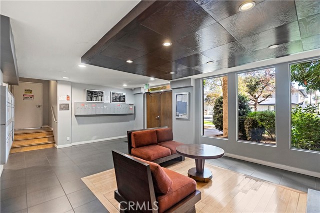 125 Allen, Pasadena CA: https://media.crmls.org/medias/ea70b1cc-4042-4de0-801b-c3a37abaae9c.jpg