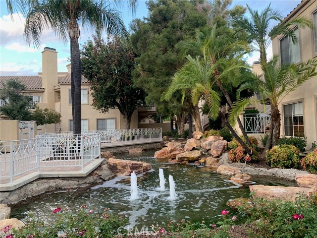 Detail Gallery Image 3 of 12 For 23839 Del Monte Dr #89,  Valencia,  CA 91355 - 1 Beds | 1 Baths