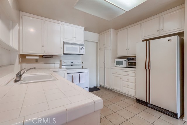 1702 Lark Tree Way, Hacienda Heights CA: https://media.crmls.org/medias/ea711781-6c73-45b8-af58-84ba0882b563.jpg