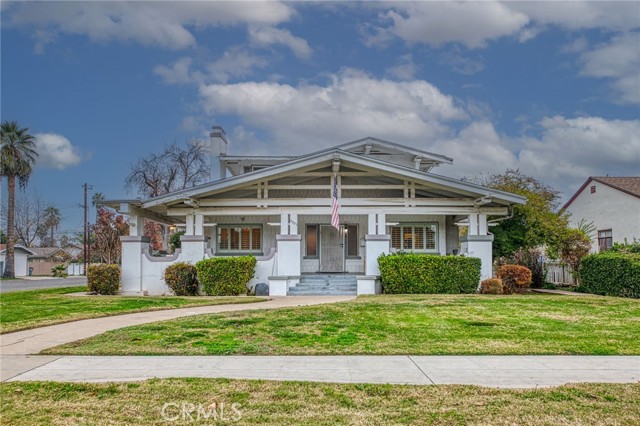 Detail Gallery Image 1 of 50 For 3303 E Mono Ave, Fresno,  CA 93702 - 4 Beds | 2 Baths