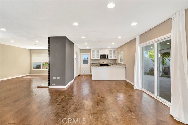 Ea71a589 Da7b 4259 B783 3374686c2ecc