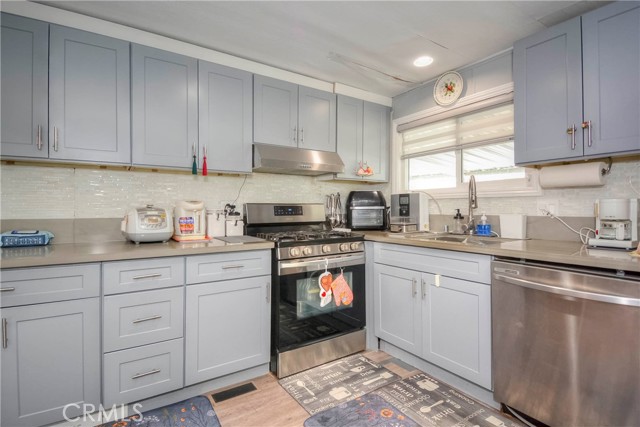 Detail Gallery Image 16 of 35 For 9999 Foothill Blvd #111,  Rancho Cucamonga,  CA 91730 - 3 Beds | 2 Baths